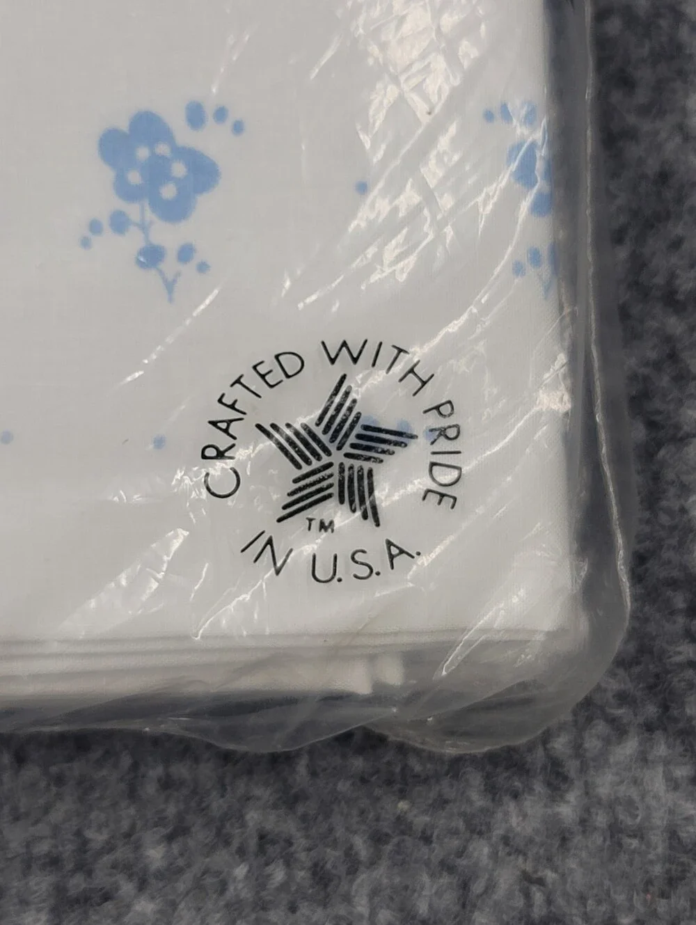 Vintage Fieldcrest No Iron Percale King Size Pillowcases White W/ Blue Flowers